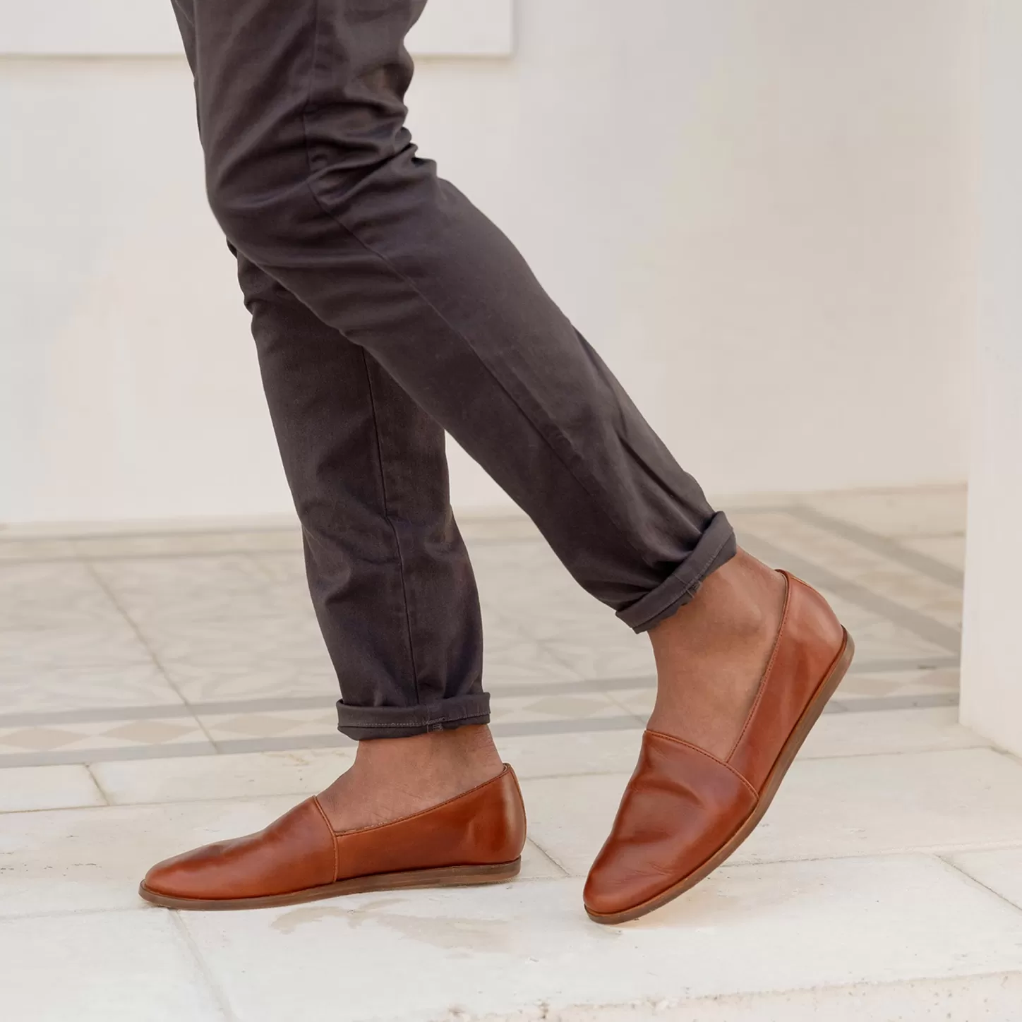 alejandro_slip_on_8.webp Oxfords & Loafers-Nisolo Alejandro Slip On Brandy