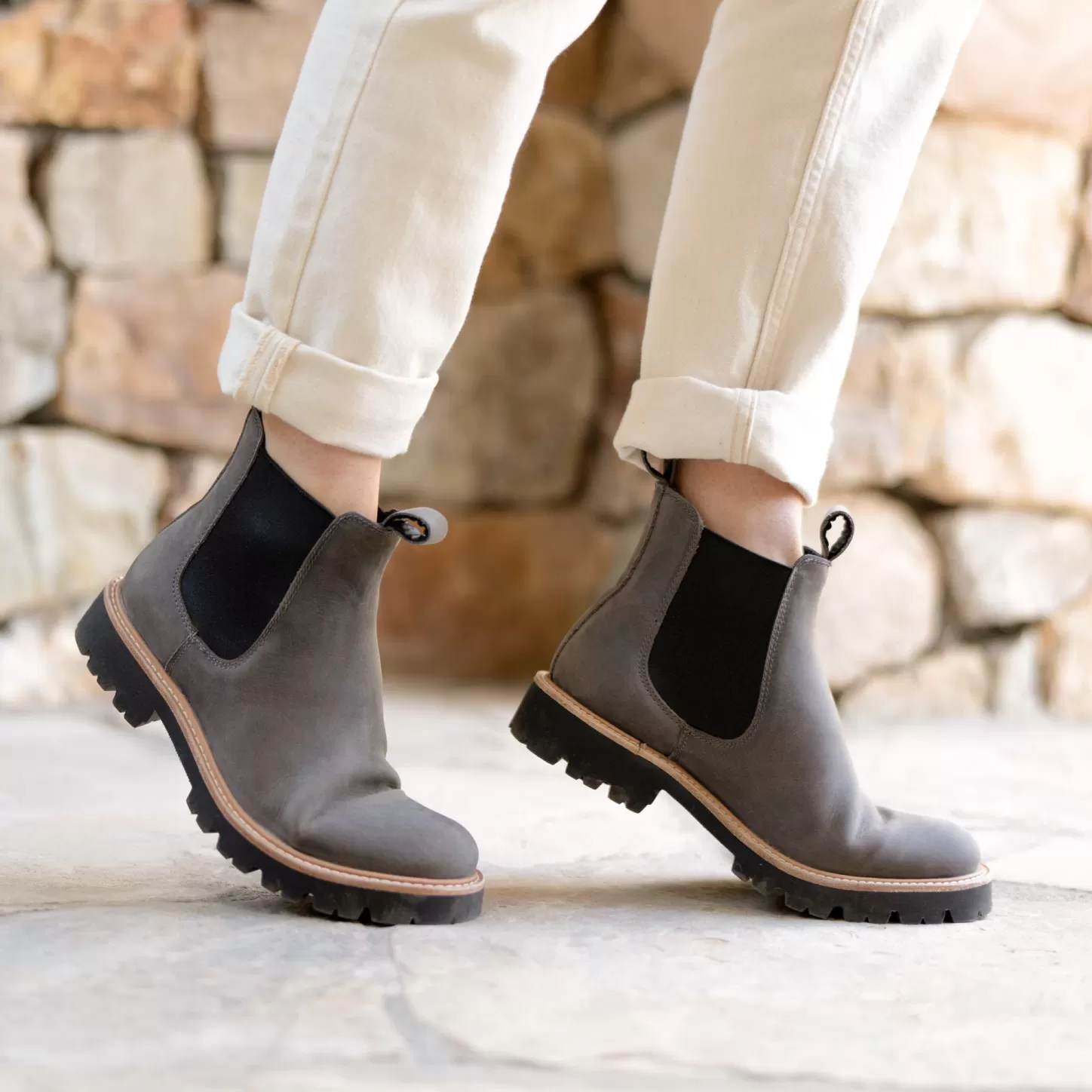 Boots-Nisolo Go-To Lug Chelsea Boot Grey