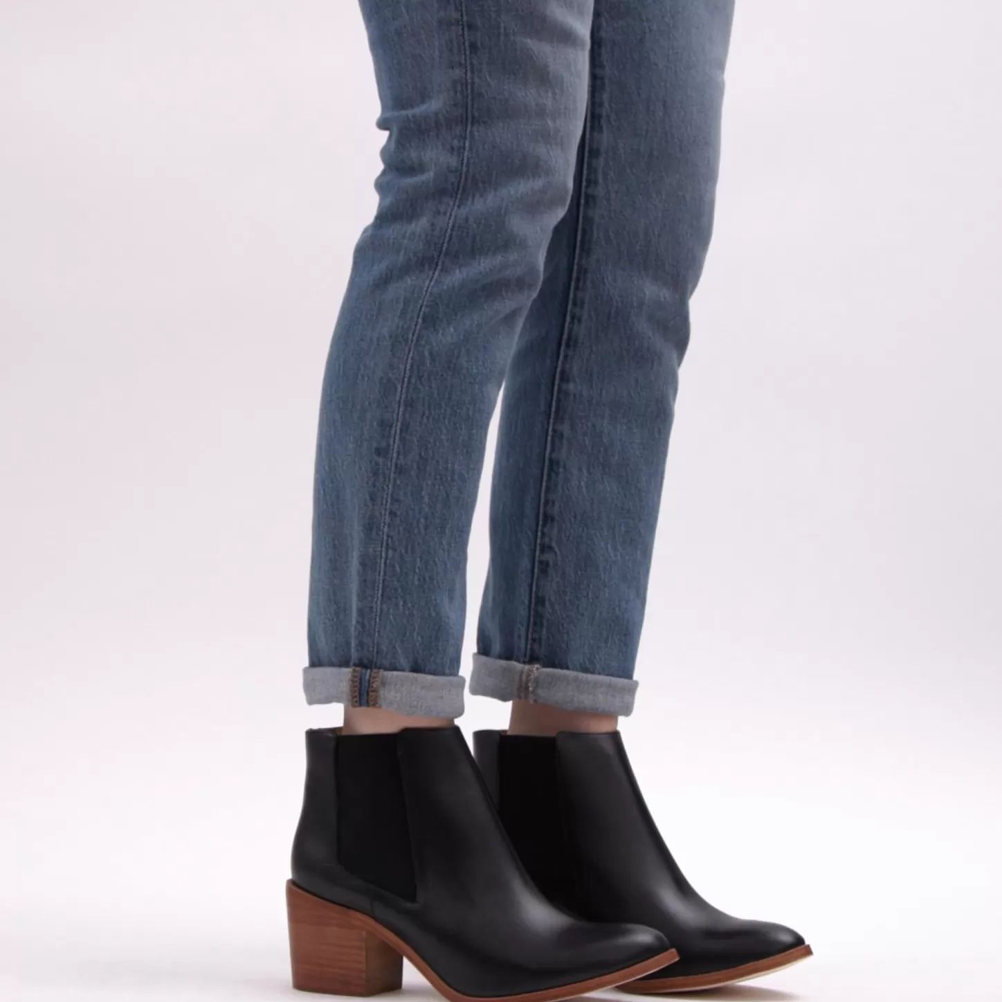 Heels-Nisolo Heeled Chelsea Boot Black